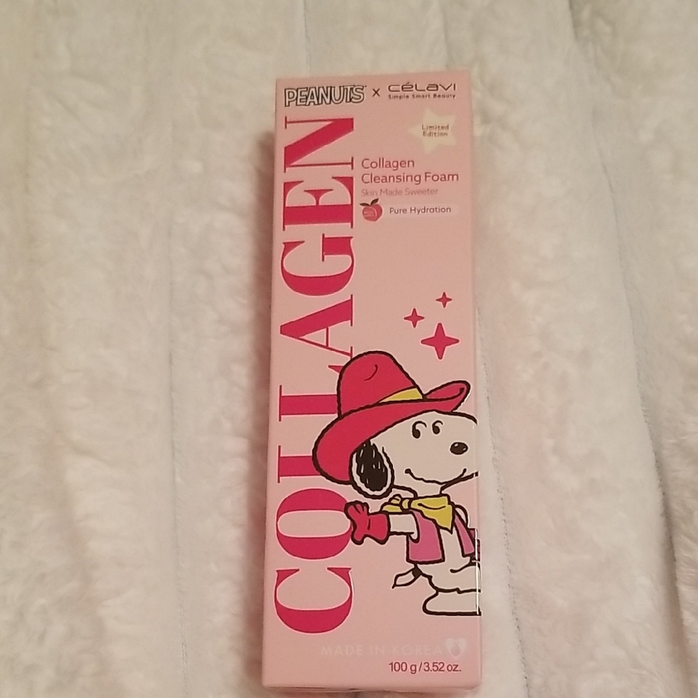 Peanuts x CélaVi Collagen Cleansing Foam